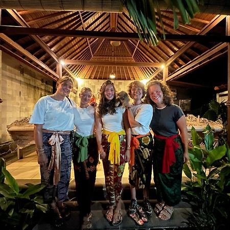 Lembongan Hostel Нуса Лембонган Екстериор снимка