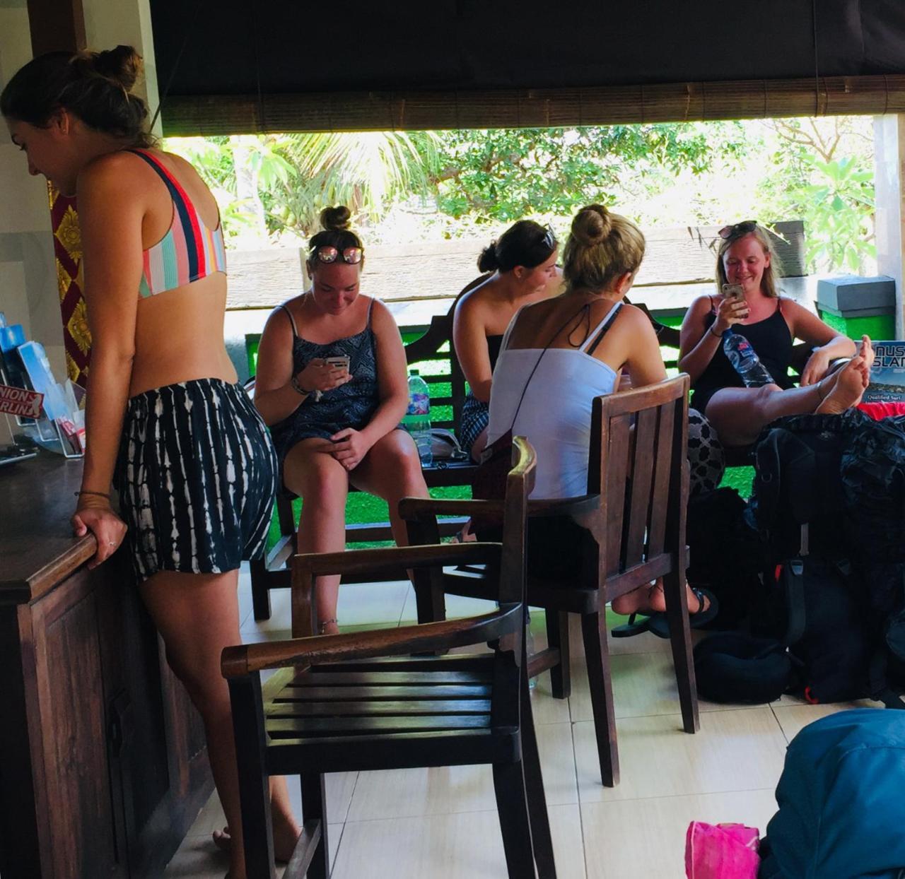 Lembongan Hostel Екстериор снимка