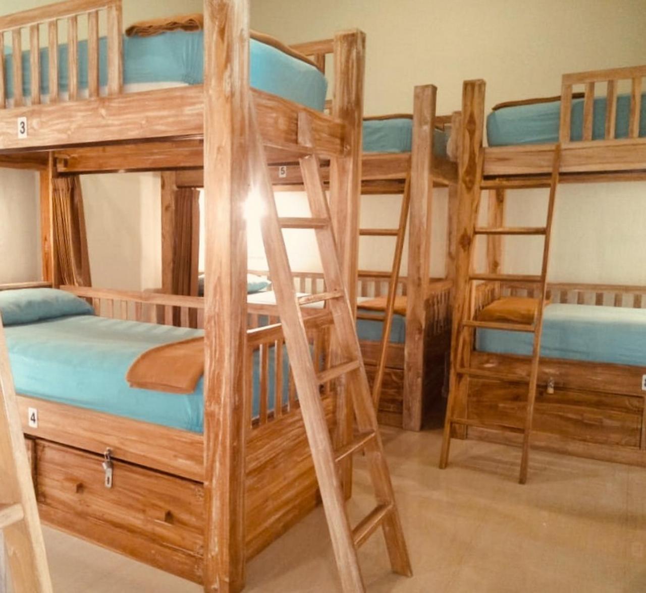 Lembongan Hostel Нуса Лембонган Екстериор снимка