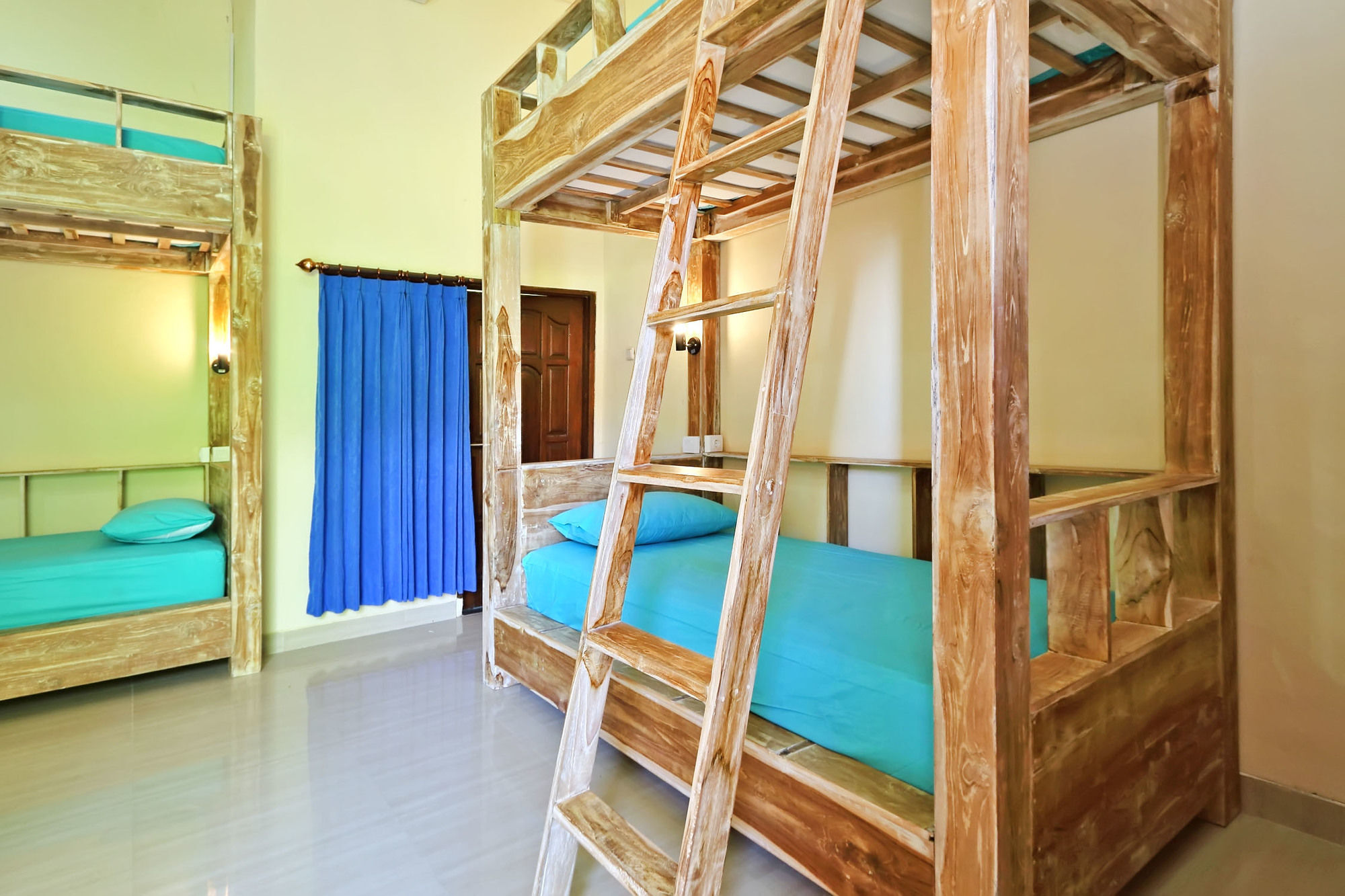 Lembongan Hostel Екстериор снимка